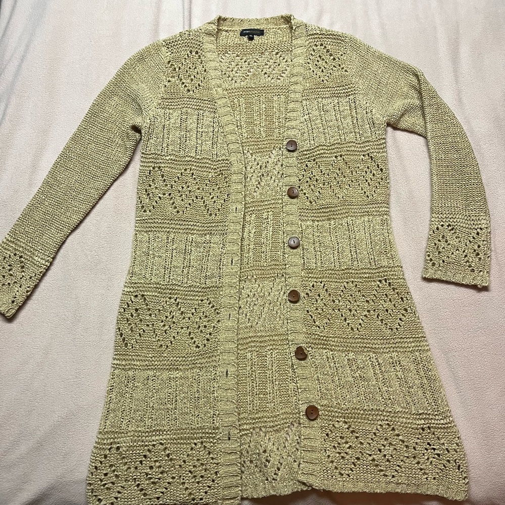 BCBGMAXAZRIA Button up Cardigan Size XL Tan